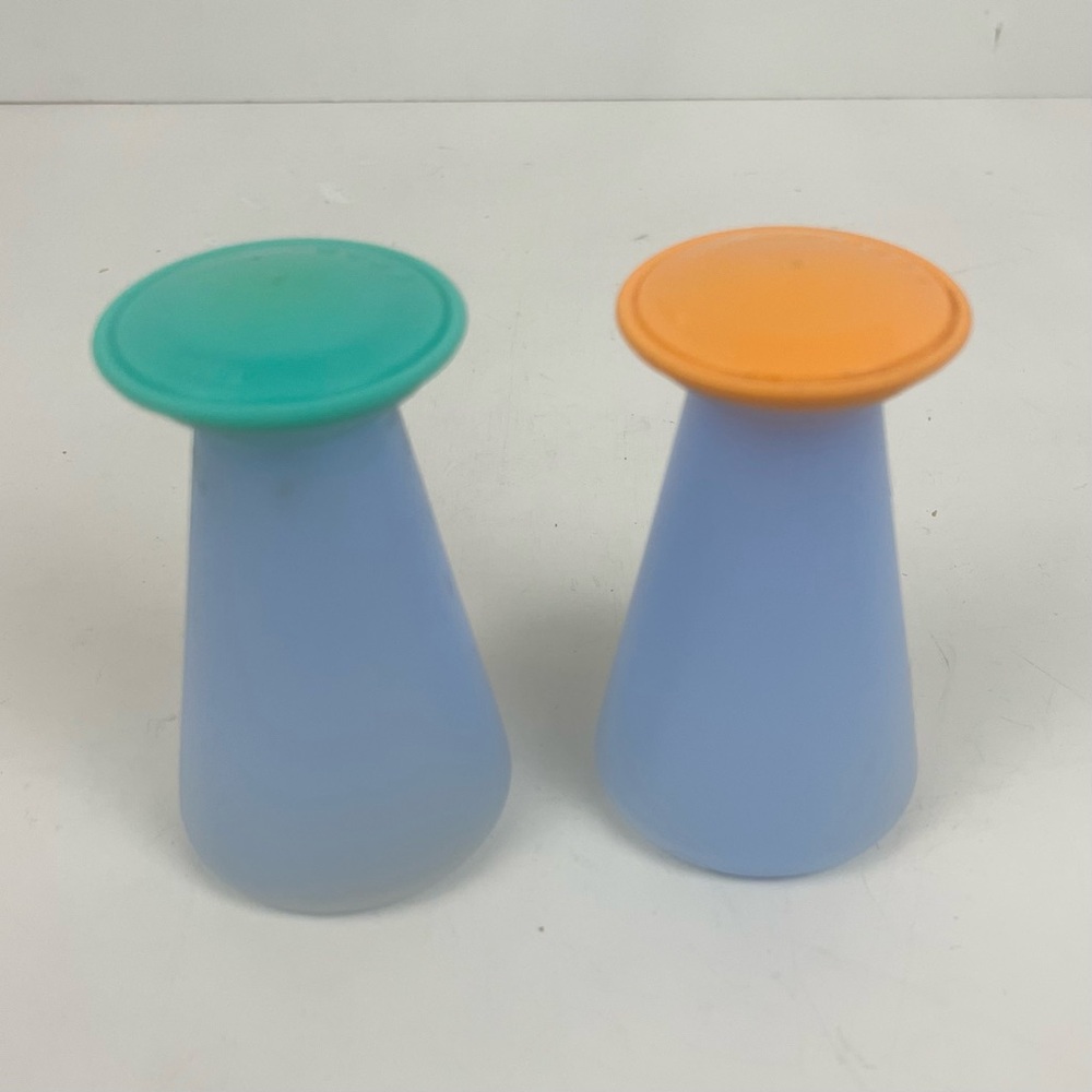 Vintage Tupperware Impressions Salt and Pepper Shakers Green Orange Blue Set - Picture 16 of 16